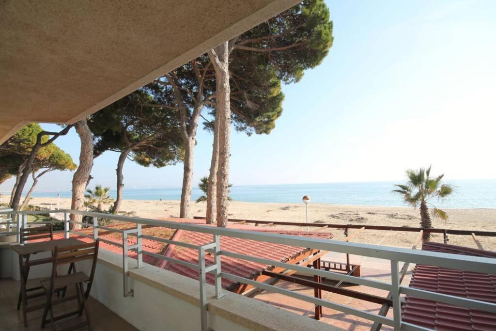 Apartamento Con Vistas Al Mar En Cambrils Bagian luar foto