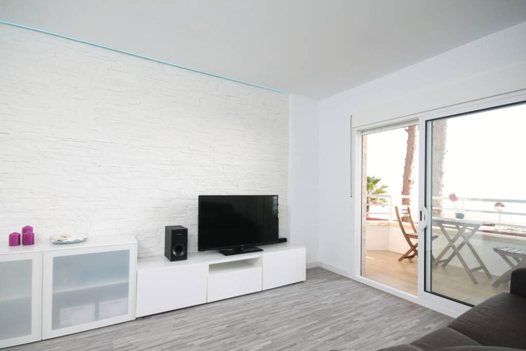 Apartamento Con Vistas Al Mar En Cambrils Bagian luar foto