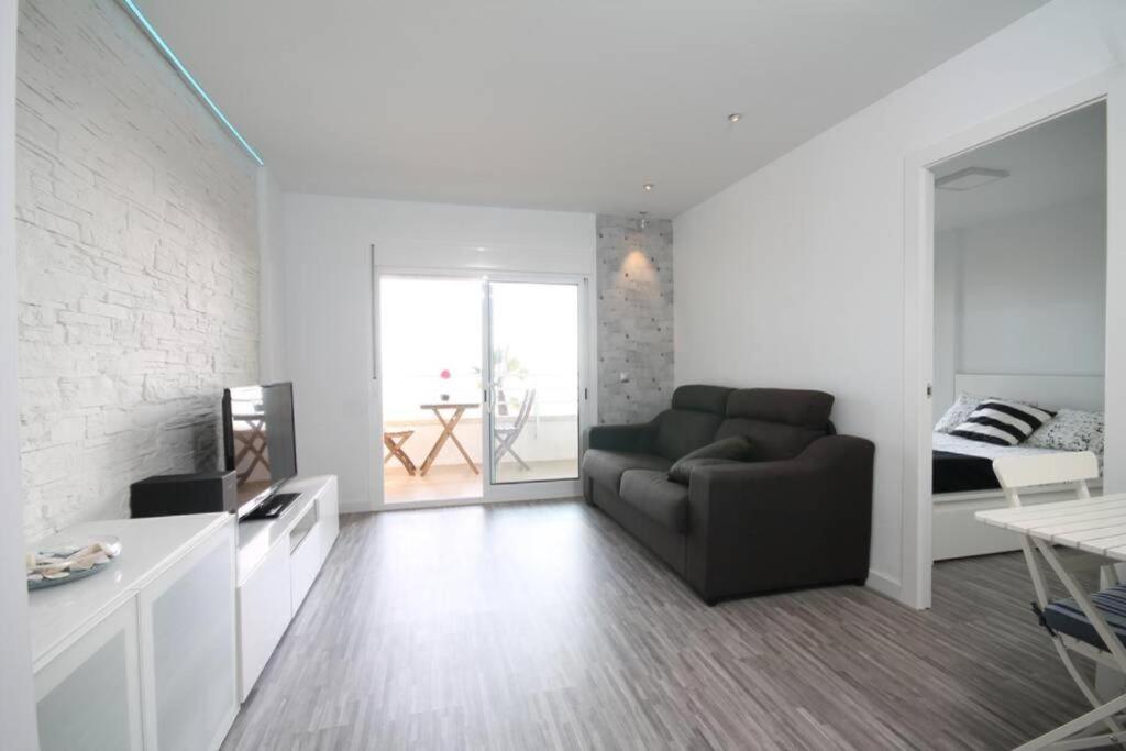 Apartamento Con Vistas Al Mar En Cambrils Bagian luar foto