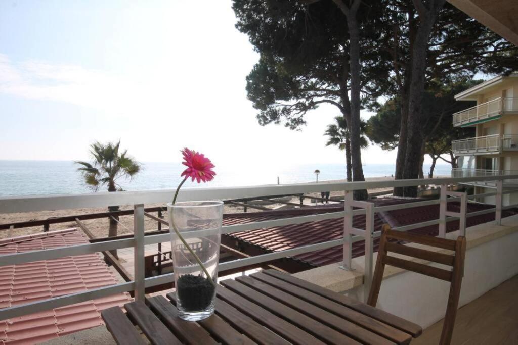 Apartamento Con Vistas Al Mar En Cambrils Bagian luar foto