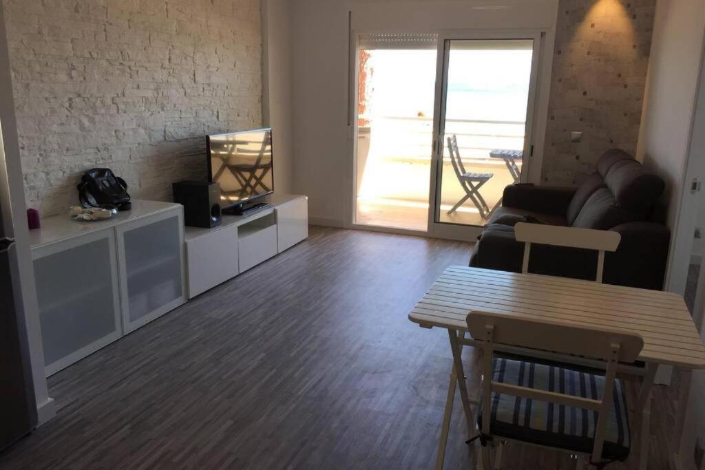 Apartamento Con Vistas Al Mar En Cambrils Bagian luar foto